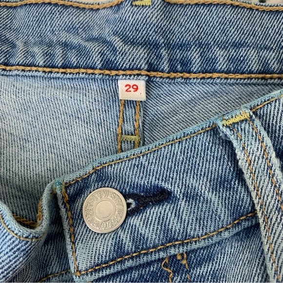Levi’s Women’s Relaxed Fit Kiss Off Jeans - Picture 2 of 8